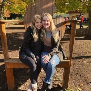 Meet your Posher, Josie